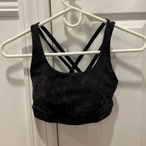 *UNWORN* lululemon size 4 Energy Sports Bra